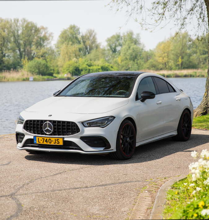 Mercedes-Benz CLA35 AMG